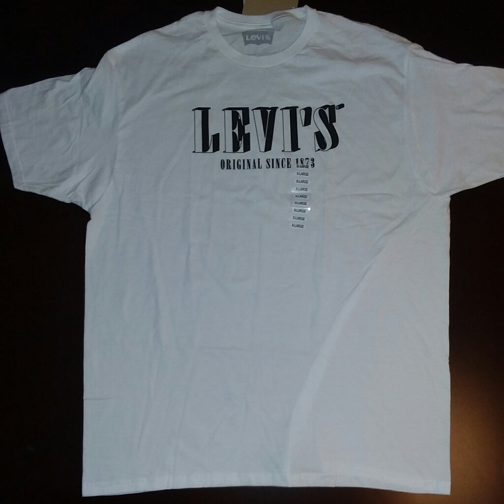 Men's Levis T-shirt